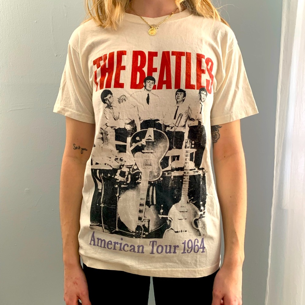 Band tee. Size small. Urban outfitters